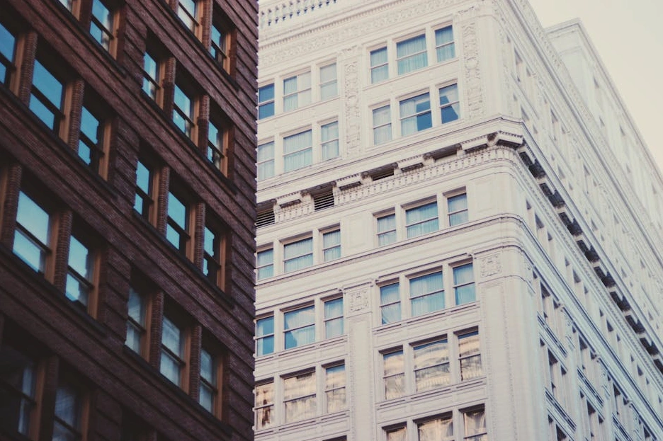 Moderní kancelářská budova společnosti Strategy Flow Partners.